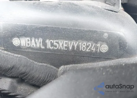 2014 BMW X1 xDrive28I z USA, uszkodzony, nr VIN WBAVL1C5XEVY18241